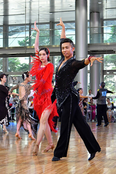 可能にする エスニック ピーブ ブラインドダンスチーム Fosa Jp