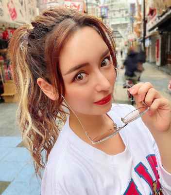 進撃のノア,生い立ち,学歴,実家,父親,母親,職業