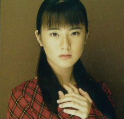 遠野なぎこ,若い頃,生い立ち,母親,虐待,摂食障害
