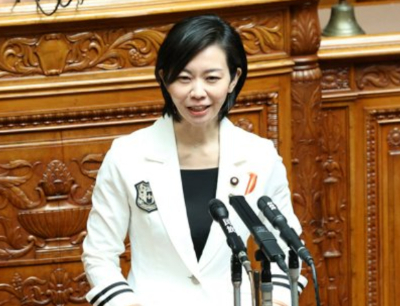 梅村みずほ,経歴,ウィシュマ発言,更迭,炎上