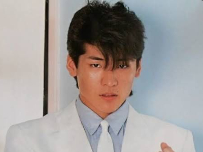 吉川晃司,若い頃,水球,モニカ,髪型