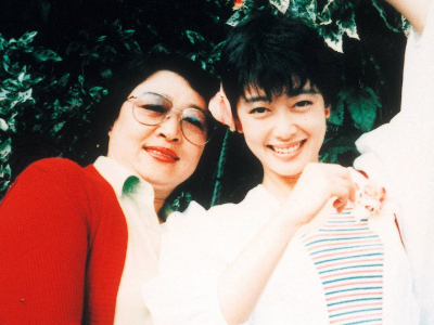 夏目雅子,死因,伊集院静,子供,母親,姪,兄弟